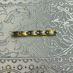 Stainlesss steel bracelet